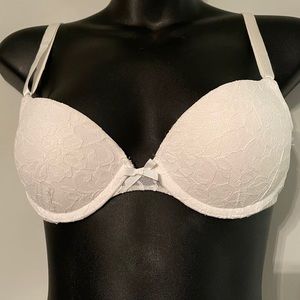 Black and white bra set